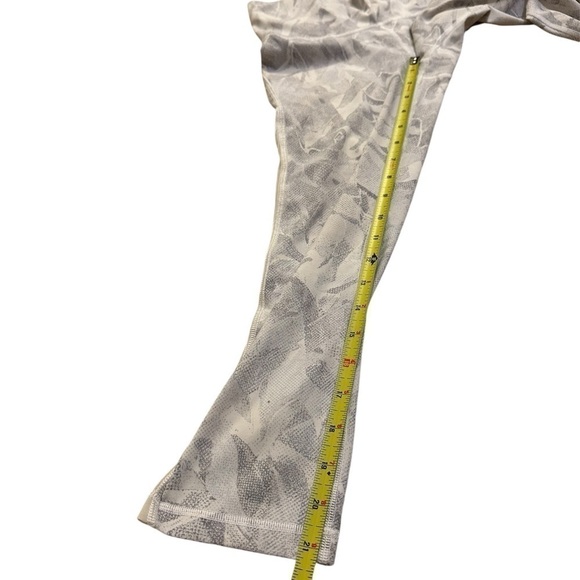 Lululemon Train Times 7/8 Pant *25" Jasmine White Multi / White Size 4 - Picture 12 of 14